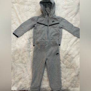 Toddler Nike Tech Fleece